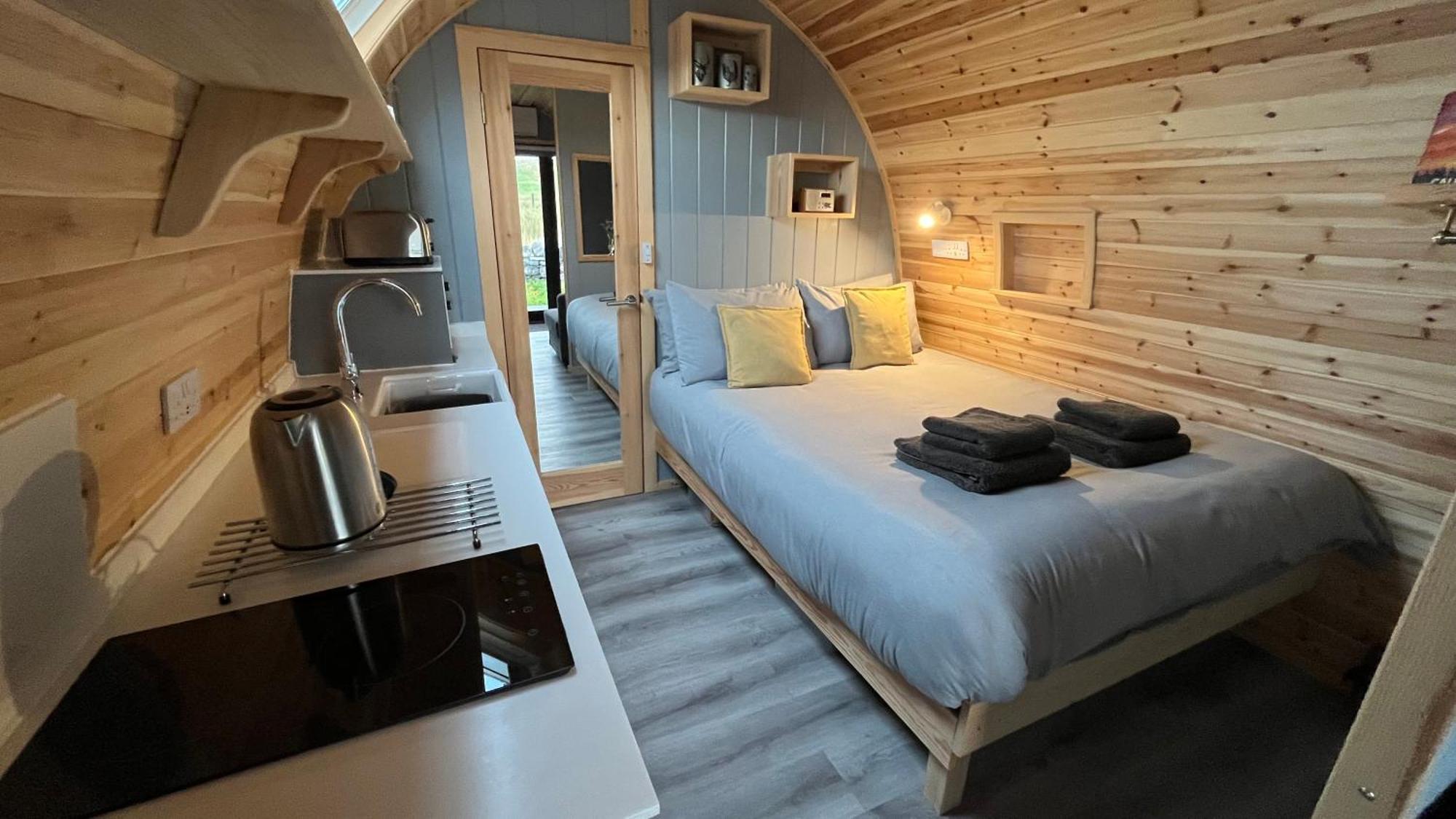 21 Callanish Luxury Pod Экстерьер фото