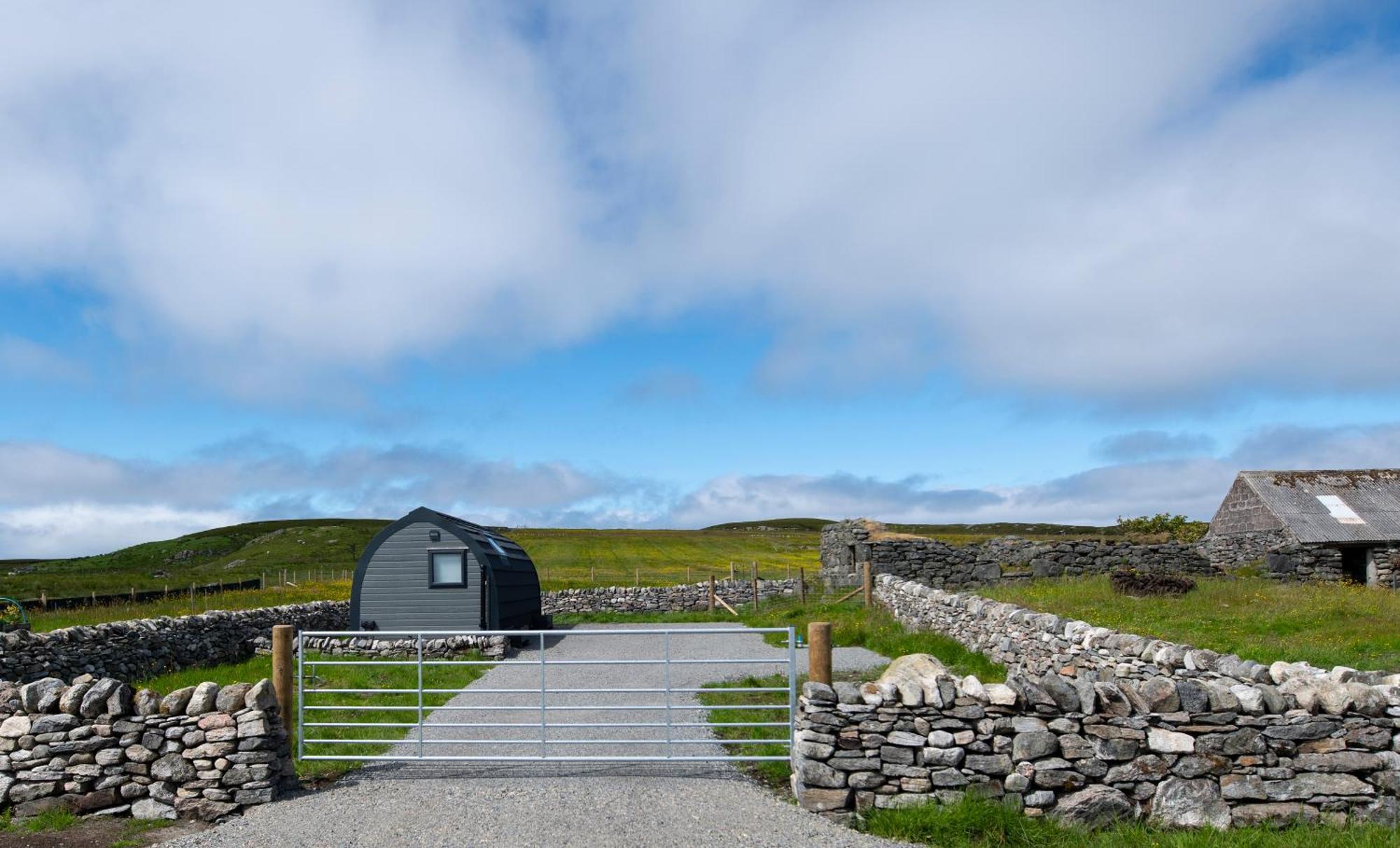 21 Callanish Luxury Pod Экстерьер фото